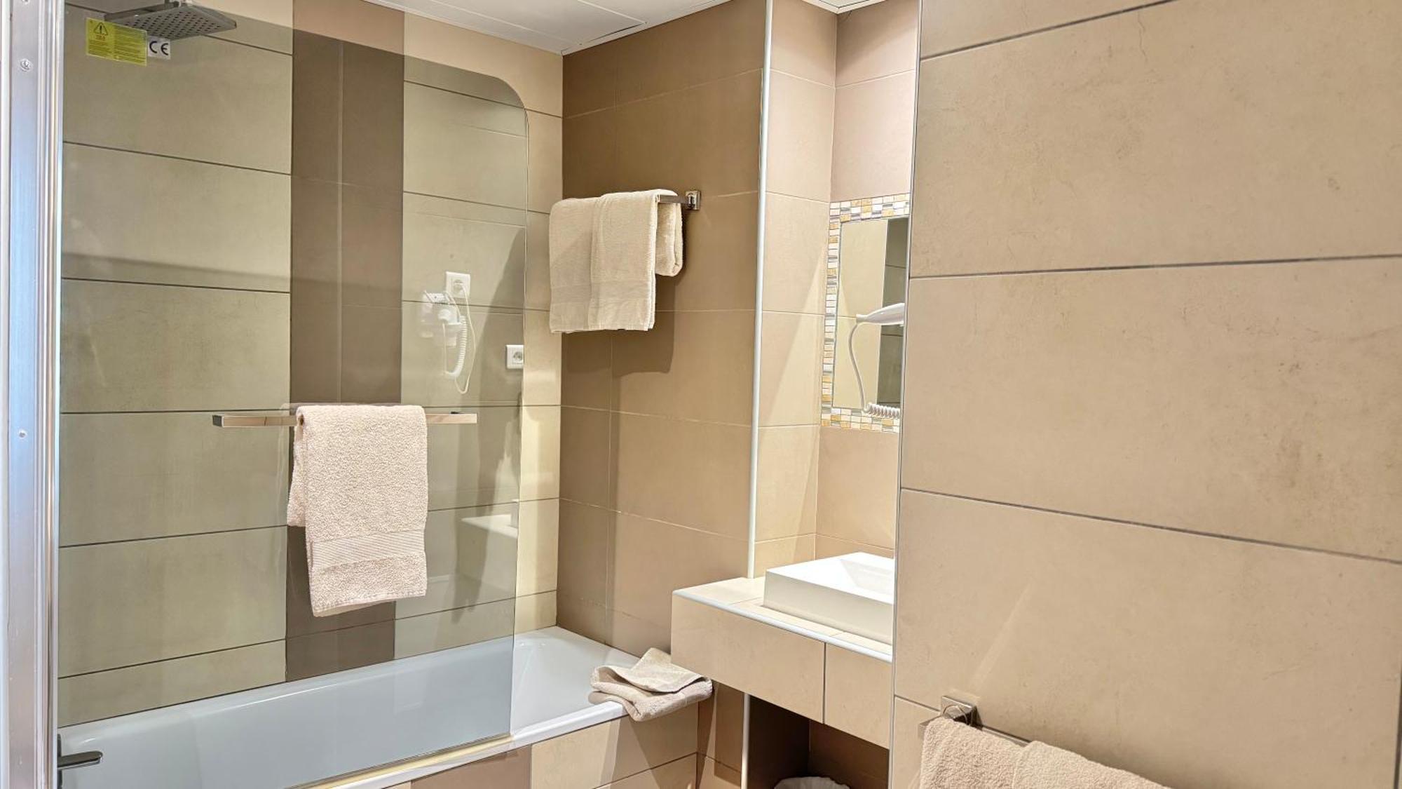 Hotel Helvetique Ница Екстериор снимка
